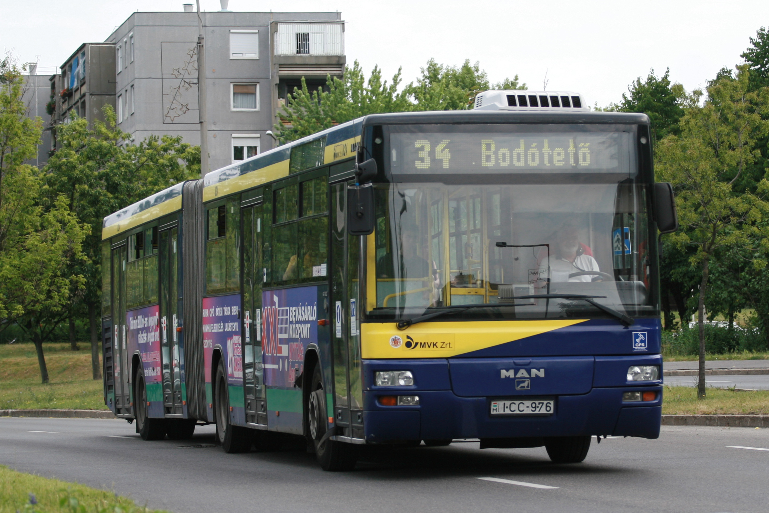 MAN A75 SG263 articulated bus